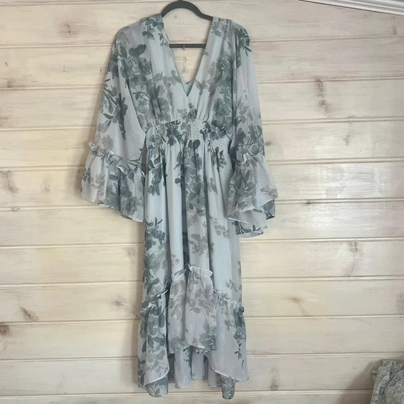 onetheland Dresses & Skirts - One the Land Blue Floral Flowy Ruffle Maxi Dress Size Medium NWT